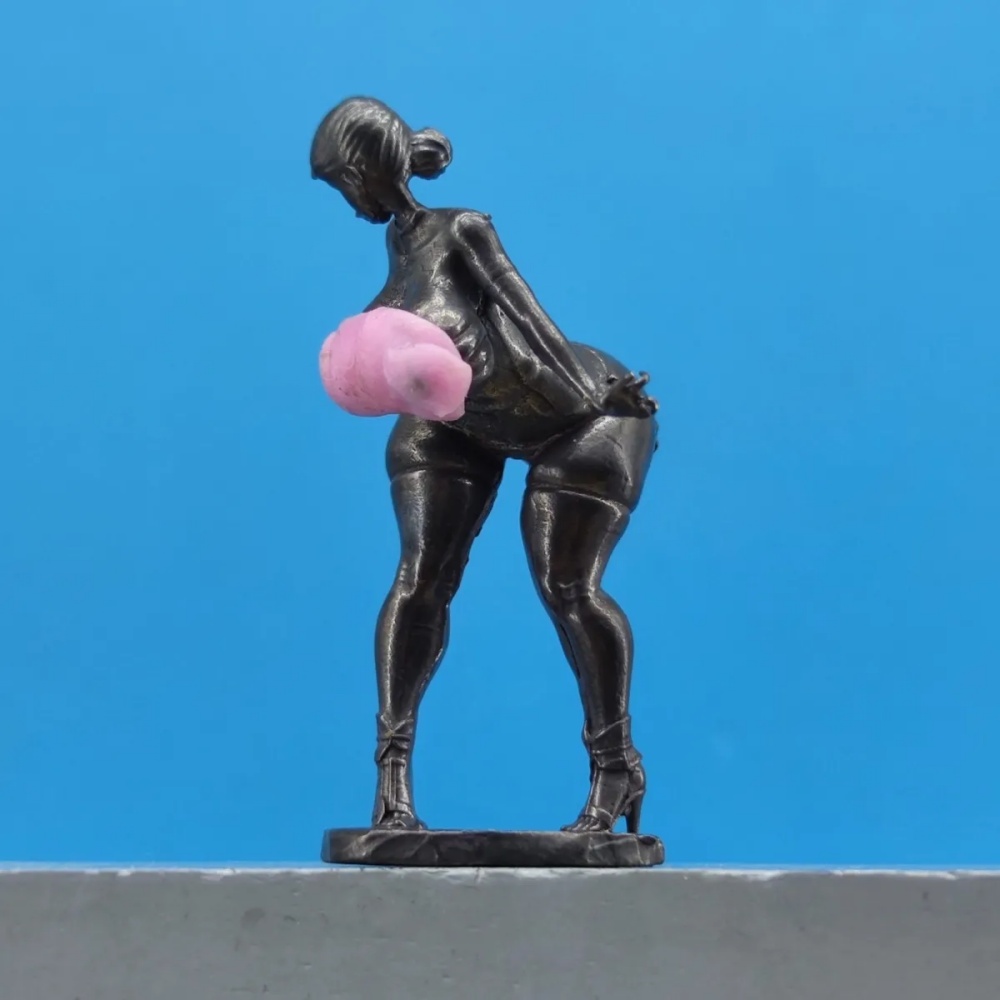 Figur Mini Wanita Kuningan Oks - Vintage Collectible Cars ulasan dan harga